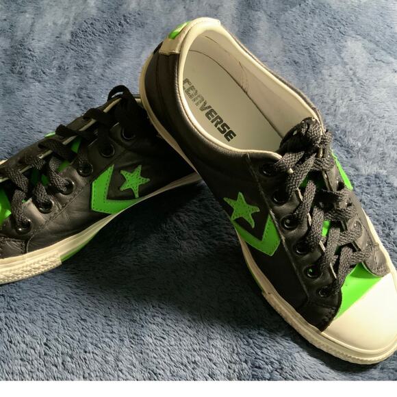 Converse NBA Boston Celtics Leather Sneakers - Unisex- size 8 W/ 6 M - Picture 2 of 5